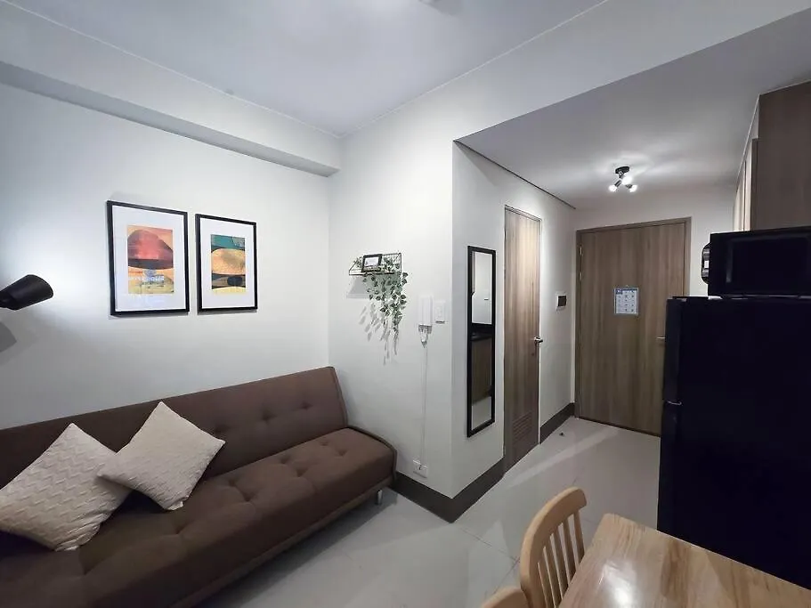Apartment 1Br Unit Condotel W Balcony Fame Residences -Fm32 Manila