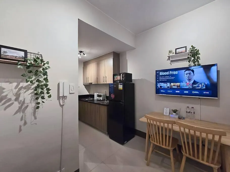 1Br Unit Condotel W Balcony Fame Residences -Fm32 Manila