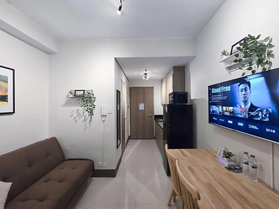 1Br Unit Condotel W Balcony Fame Residences -Fm32 Manila
